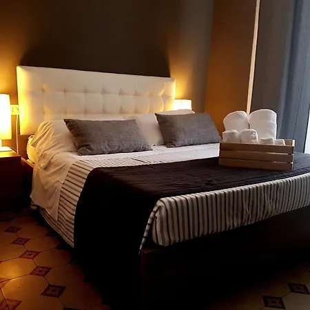 Ottomood Ala Ovest Centro 3*
