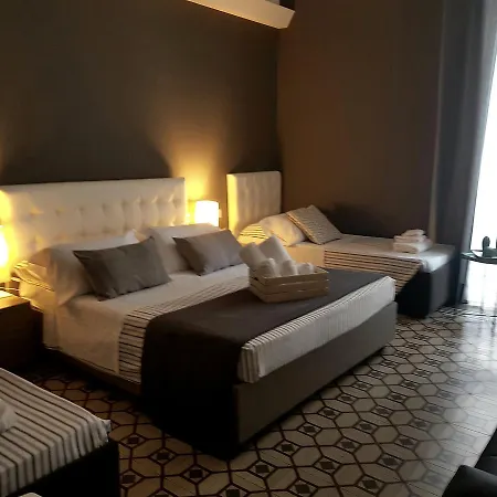 Bed and Breakfast Ottomood Ala Ovest Centro 3*