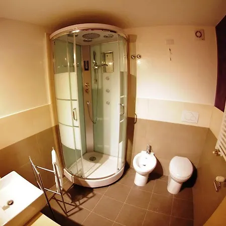 Bed and Breakfast Ottomood Ala Ovest Centro 3*